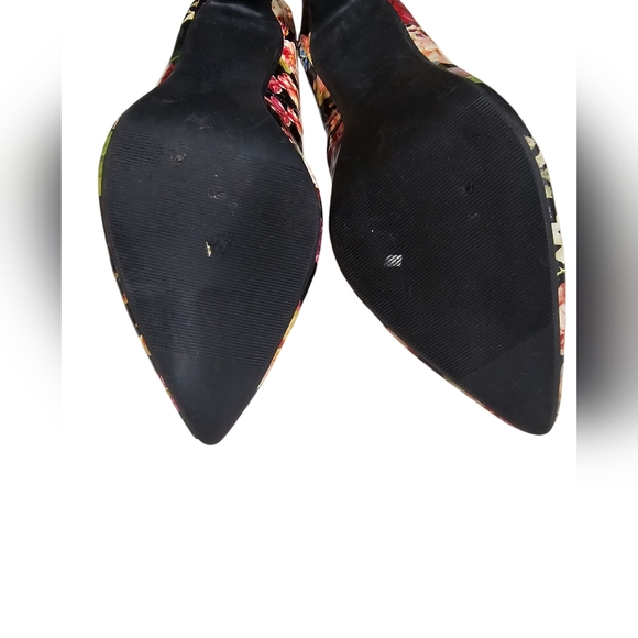 ,143 Girl Owanda Women US 10 Multi Color Heels NWT - Picture 10 of 10